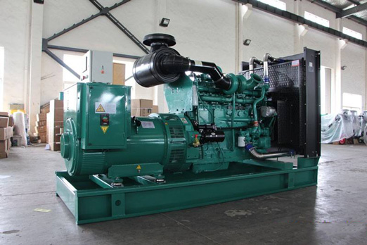 麦盖提320kw康明斯柴油发电车出租组图片 麦盖提320kw康明斯柴油发电车出租组图片